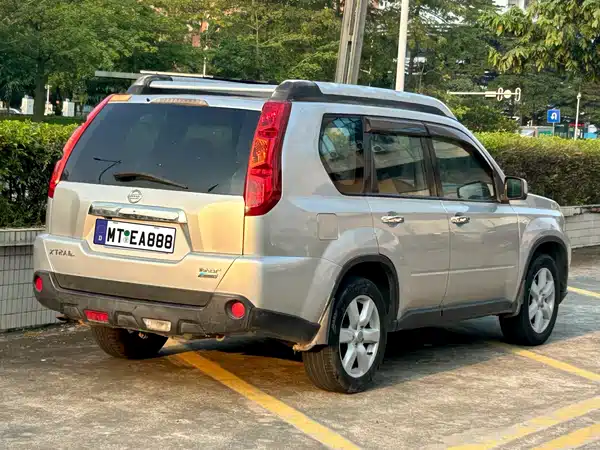 Nissan X-Trail 2011
