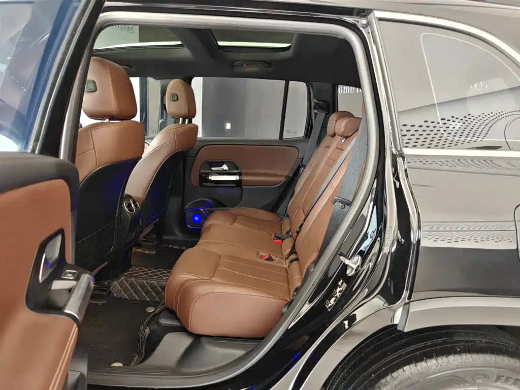 Mercedes-Benz GLB 2023 — фото 12