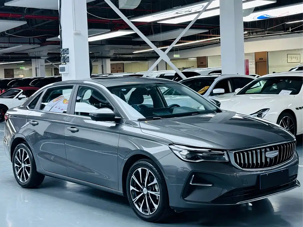 Geely Emgrand 2025