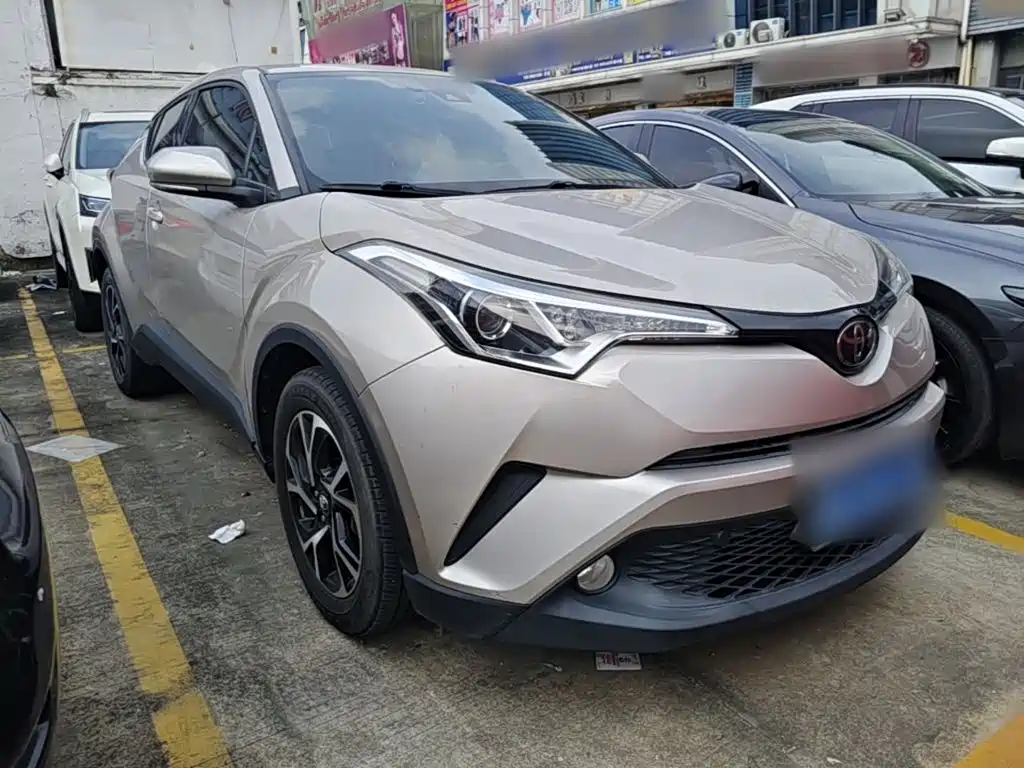 Toyota C-HR 2020 — фото 4