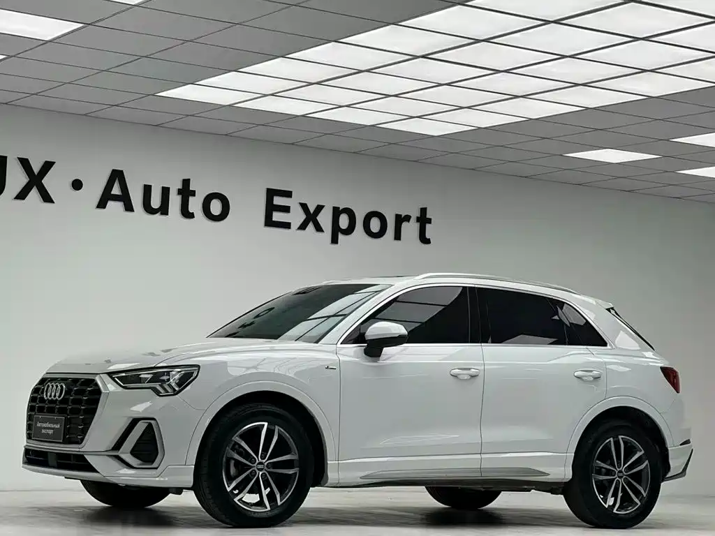 Audi Q3 2022 — фото 23