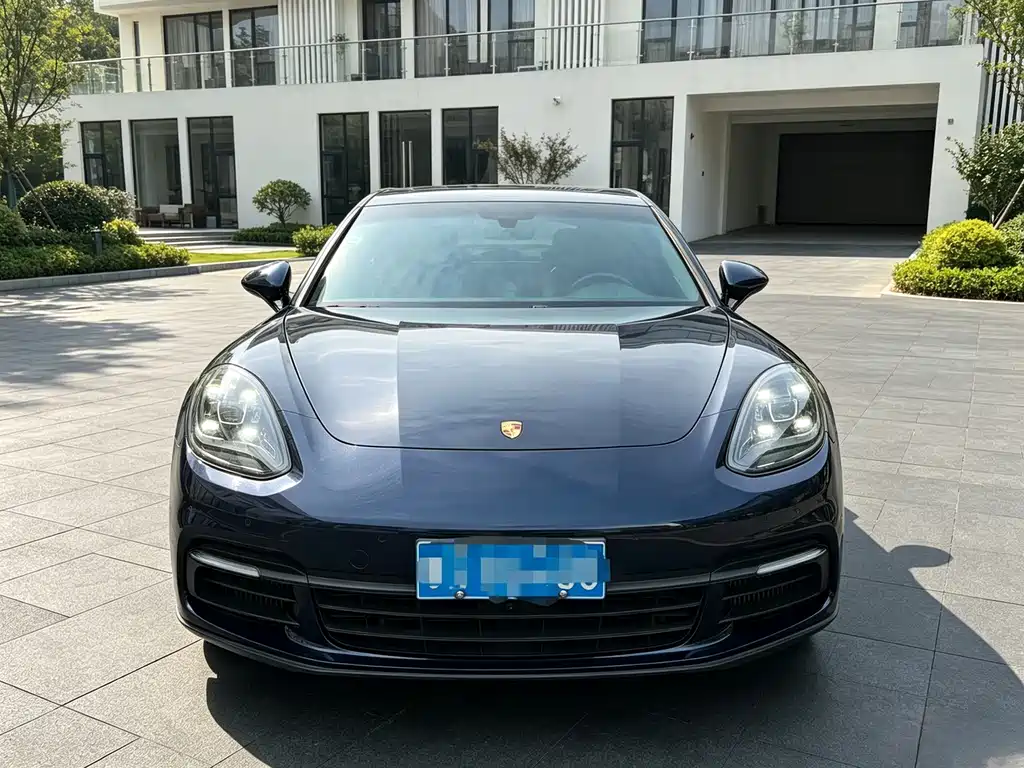 Porsche Panamera 2019 — фото 2