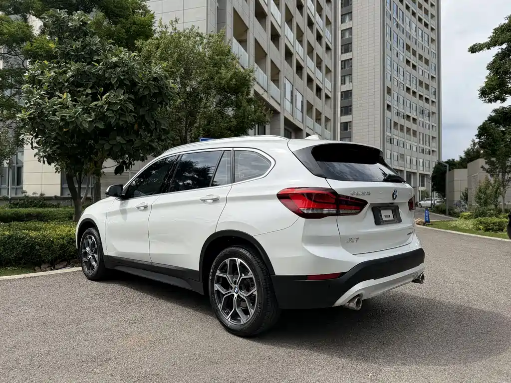 BMW X1 2022 — фото 9
