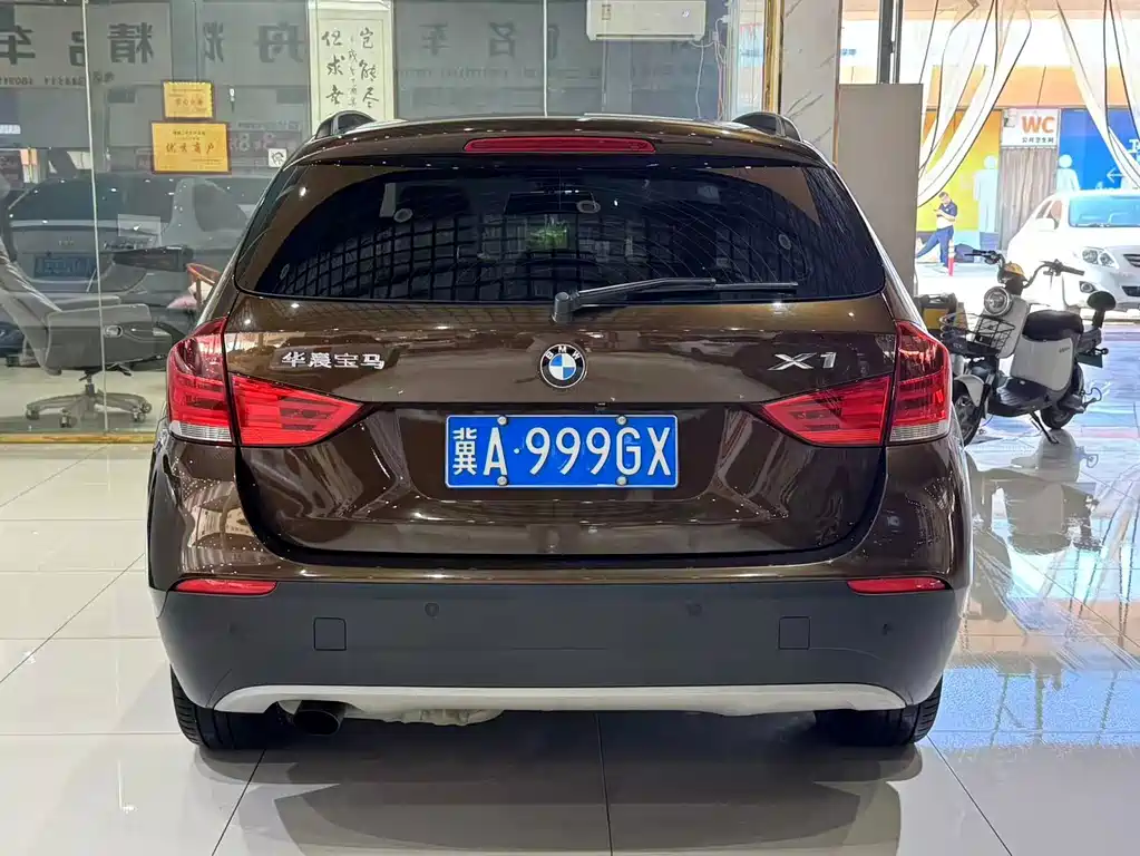 BMW X1 2012 — фото 14