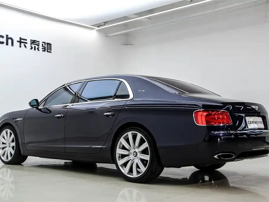 Bentley Flying Spur 2016 — фото 4