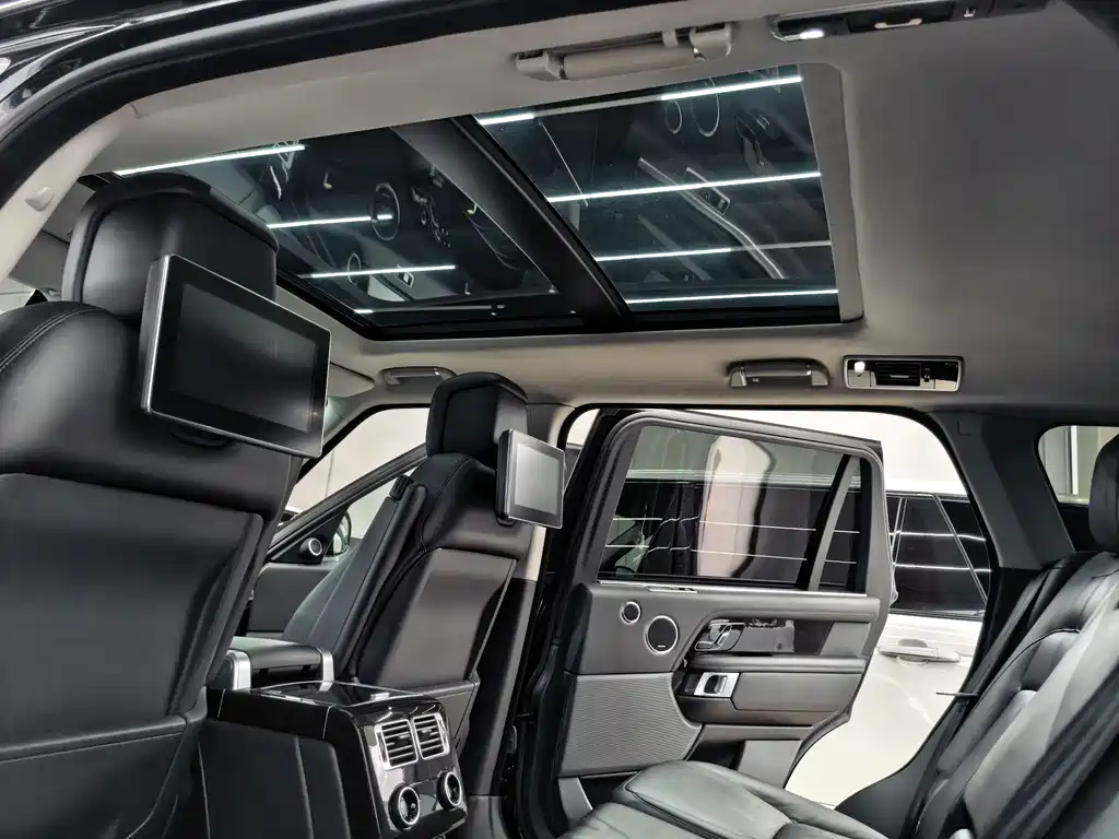 Land Rover Range Rover 2020 — фото 13