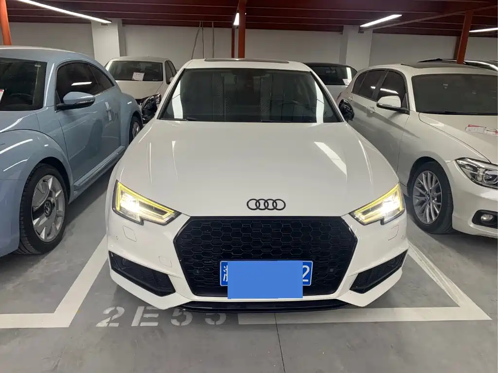 Audi A4L 2018 — фото 2