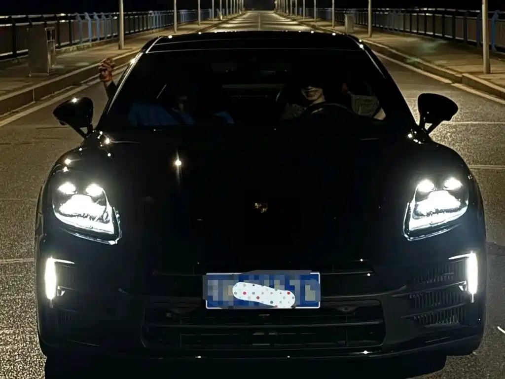 Porsche Panamera 2025 — фото 2