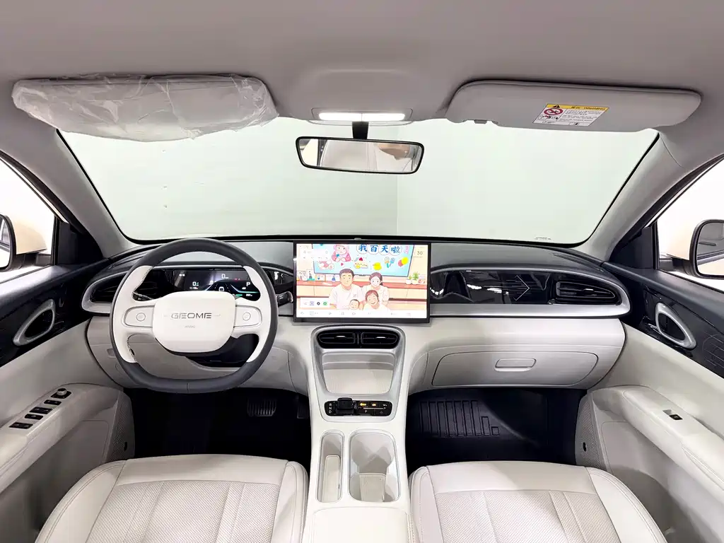 Geely Galaxy Starwish 2025 — фото 11