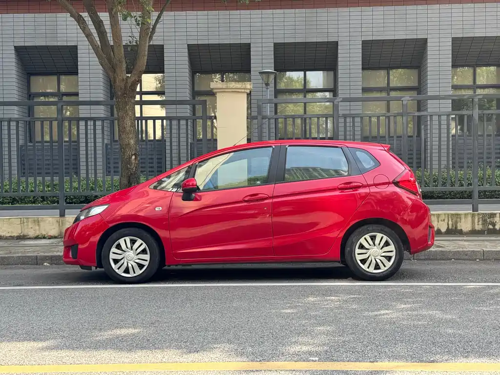 Honda Fit 2015 — фото 8