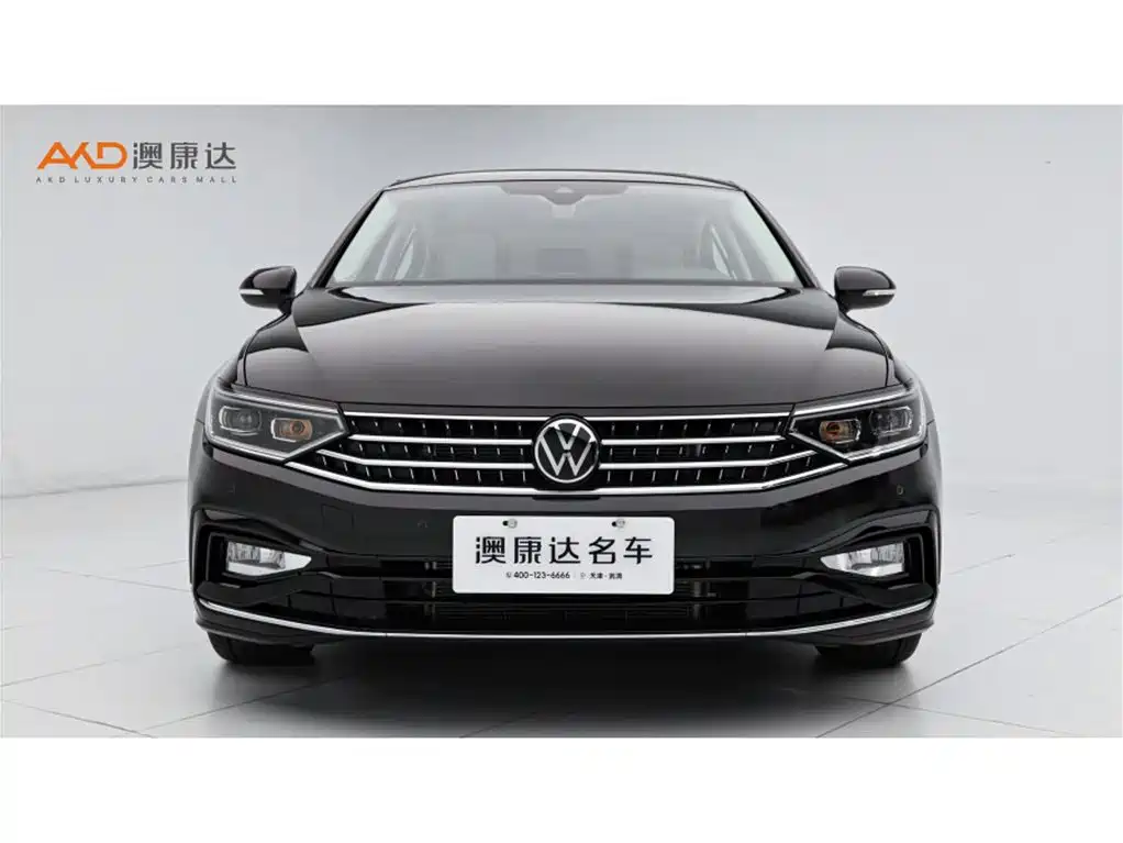 Volkswagen Magotan 2025