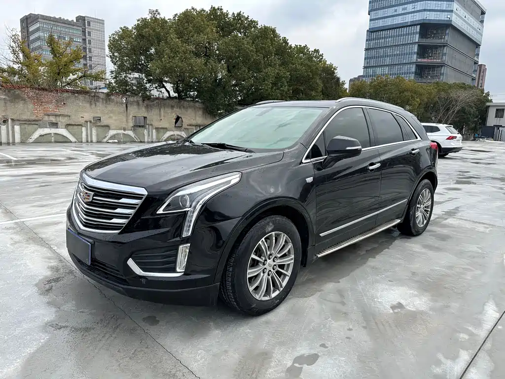 Cadillac XT5 2016 — фото 1