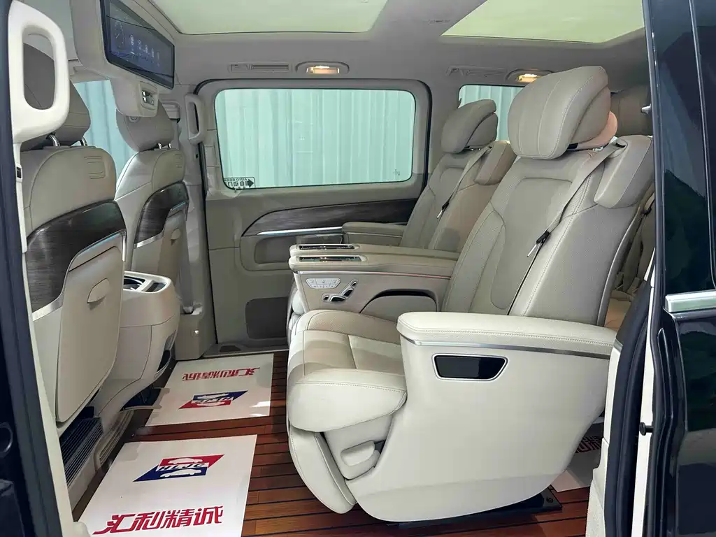 Mercedes-Benz V-Class 2022 — фото 6