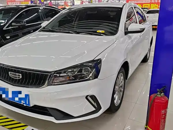 Geely Emgrand 2021