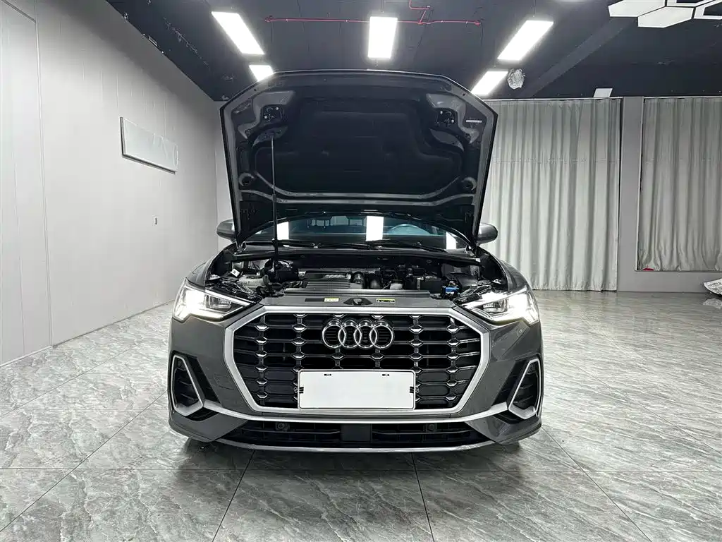Audi Q3 2022 — фото 9
