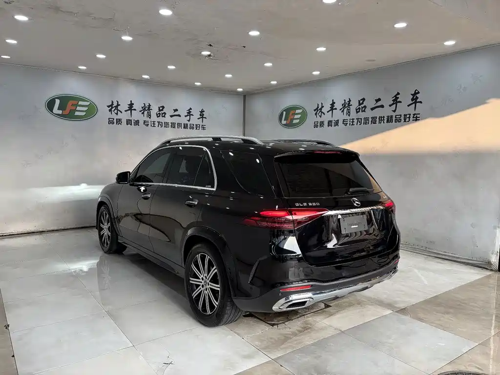 Mercedes-Benz GLE 2025