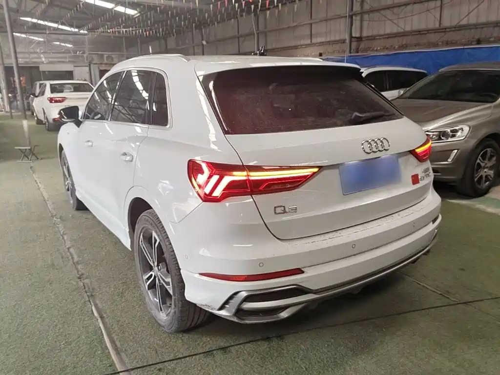 Audi Q3 2021