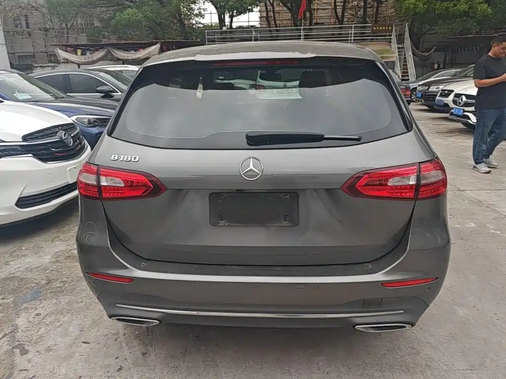 Mercedes-Benz B-Class 2021