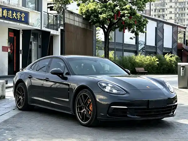 Porsche Panamera 2018