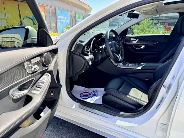 Mercedes-Benz C-Class 2019