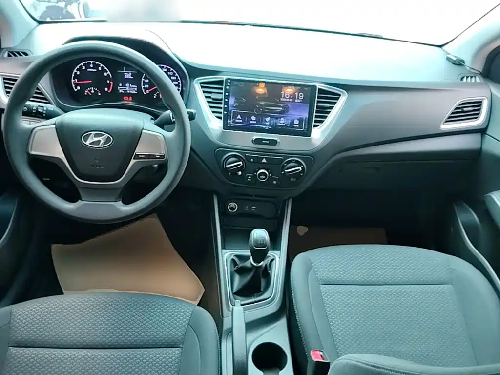 Hyundai Verna 2019 — фото 10