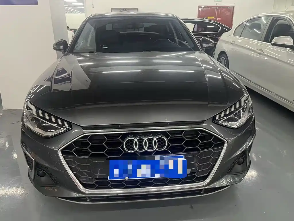 Audi A4L 2020