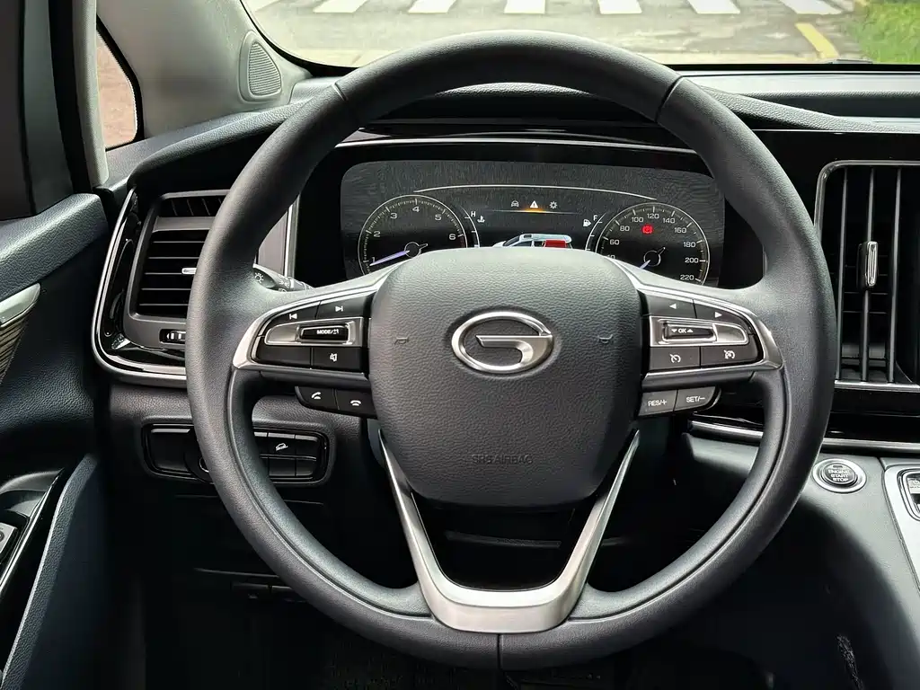 GAC Motor Trumpchi M8 2023 — фото 13