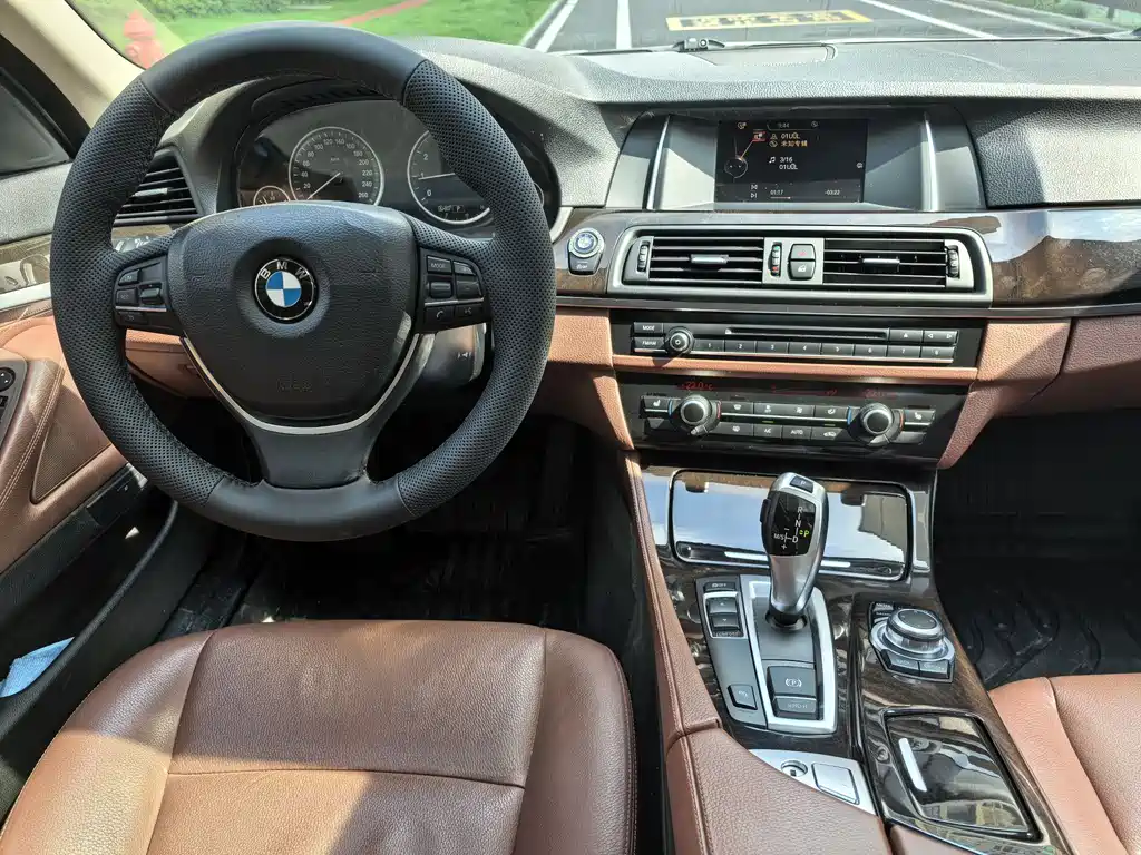 BMW 5 Series 2016