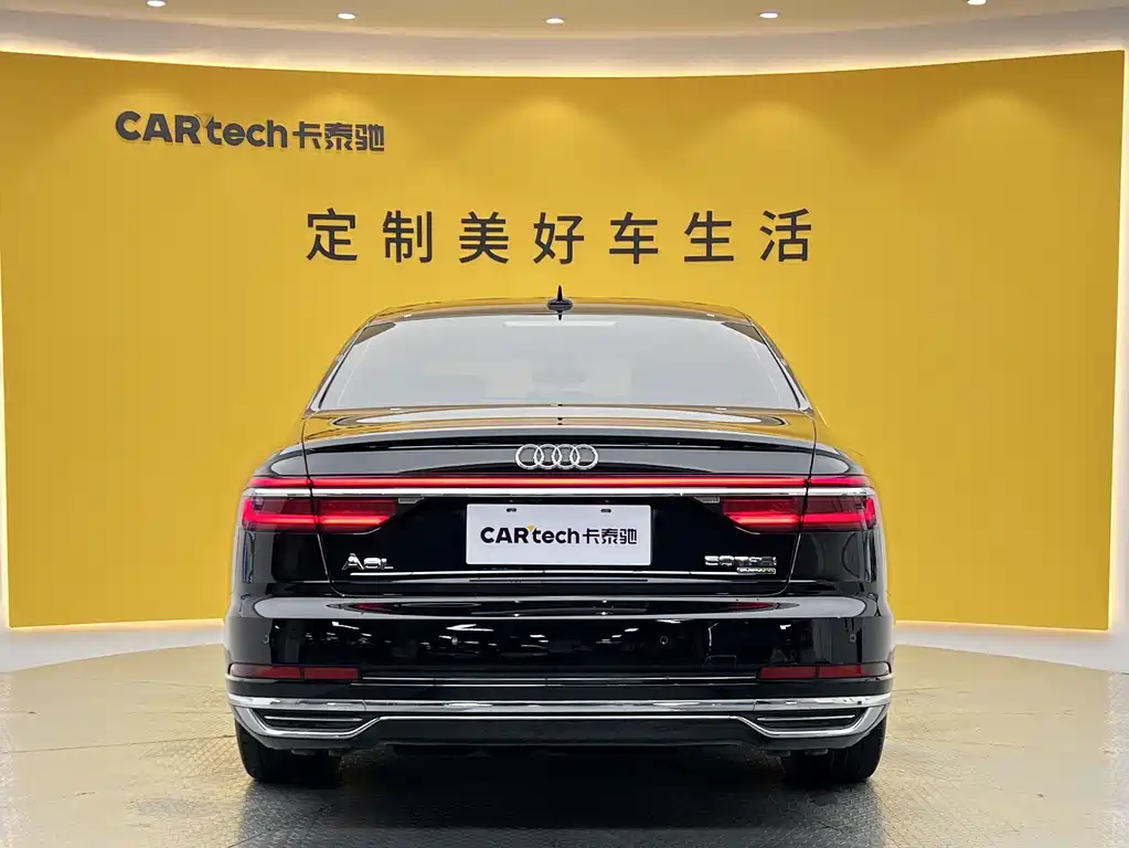 Audi A8 2021 — фото 26