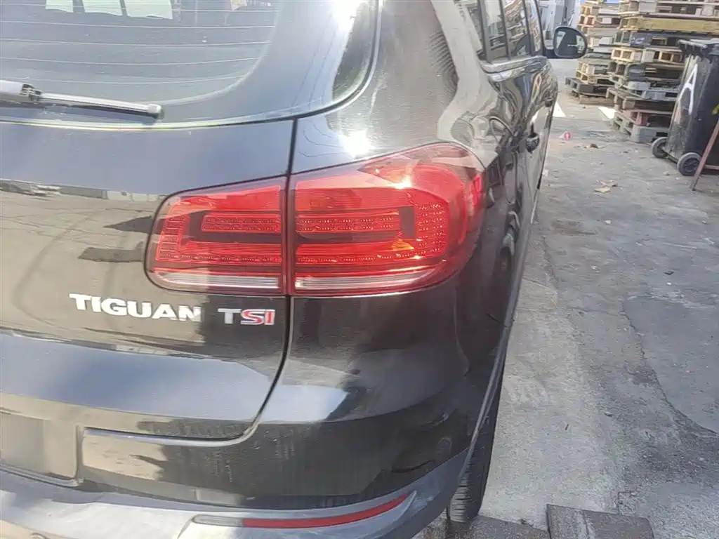 Volkswagen Tiguan 2015 — фото 8