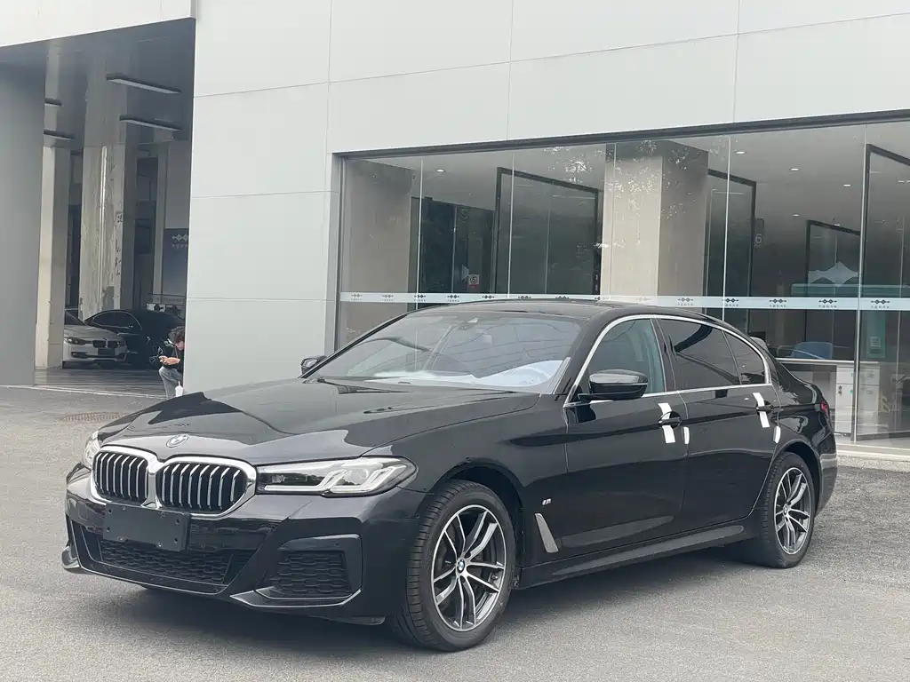 BMW 5 Series 2021