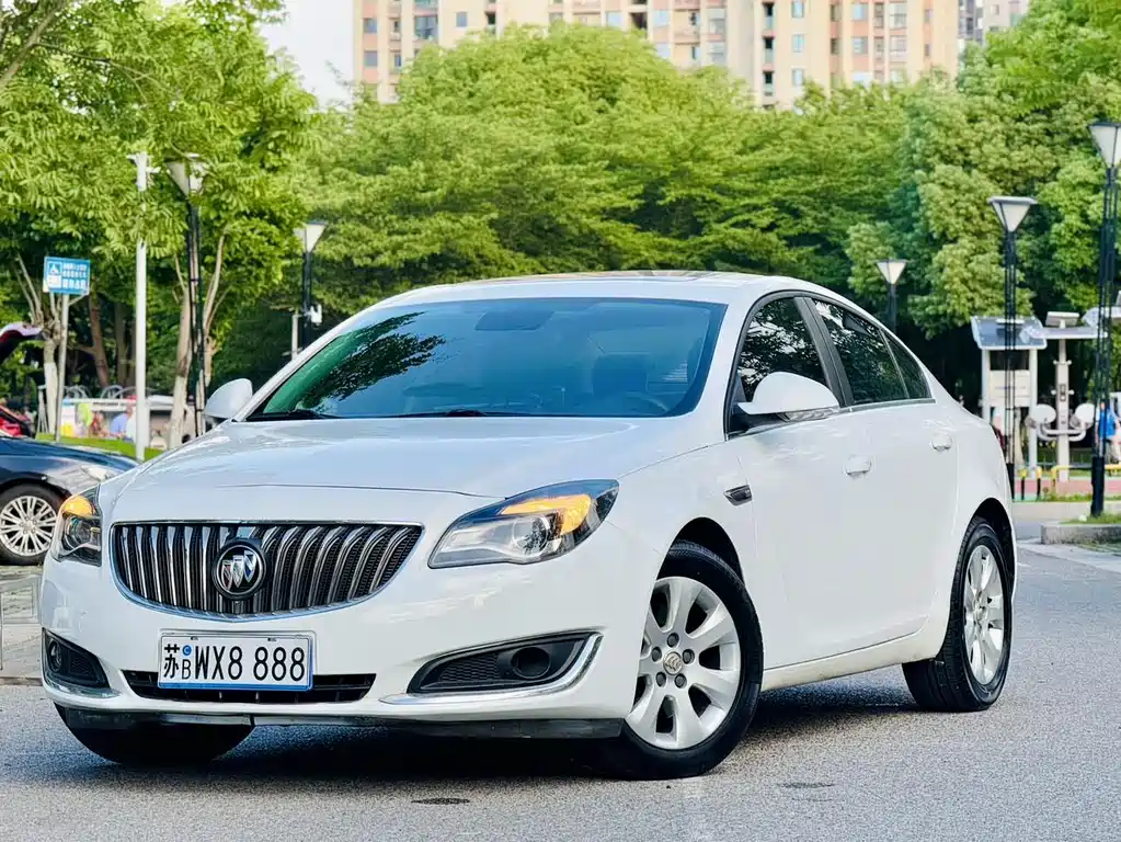 Buick Regal 2014 — фото 1