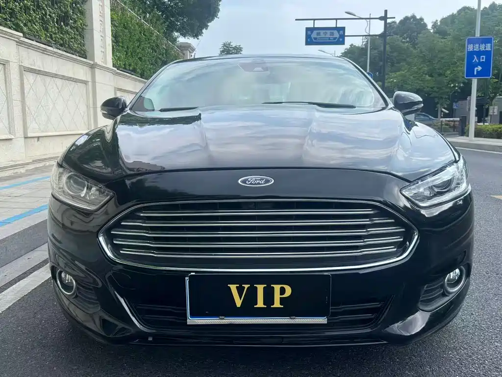 Ford Mondeo 2015 — фото 2