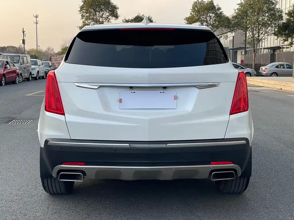 Cadillac XT5 2018 — фото 21