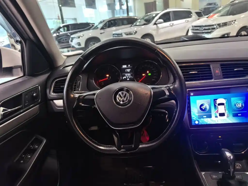 Volkswagen Gran Lavida 2017 — фото 11