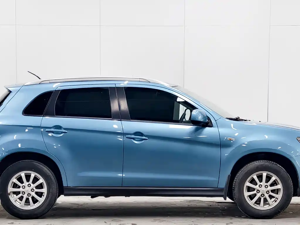 Mitsubishi ASX 2014 — фото 8