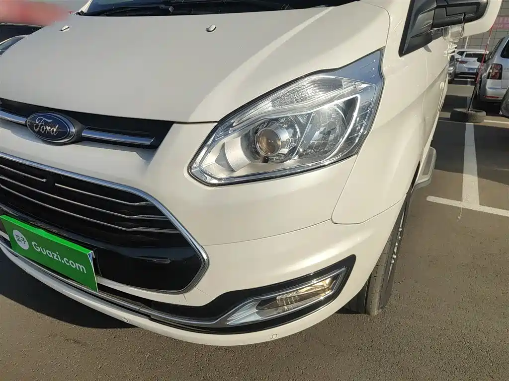 Ford Tourneo 2021 — фото 24