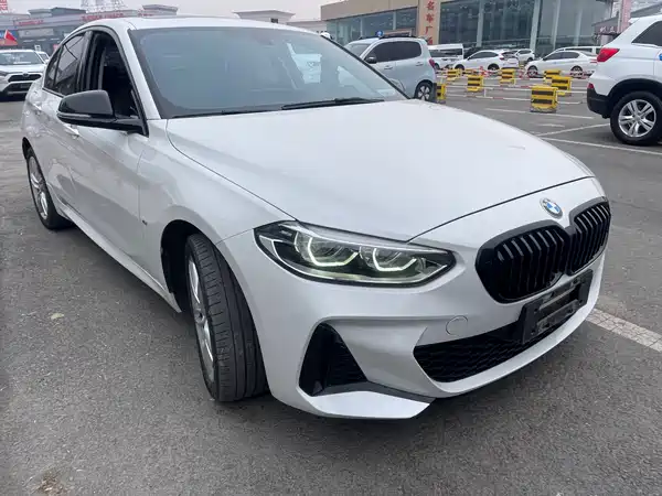 BMW 1 Series 2021