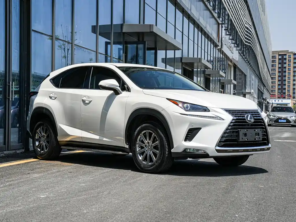 Lexus NX 2020 — фото 3