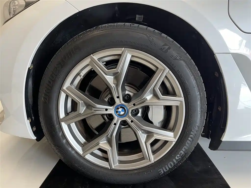 BMW i3 2024 — фото 11
