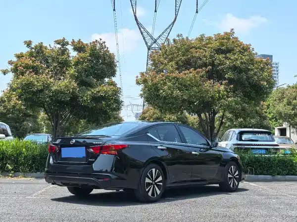 Nissan Teana 2021