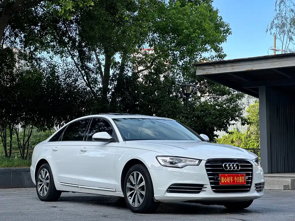 Audi A6L 2015 — фото 1