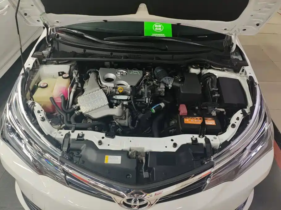 Toyota Corolla 2018 — фото 10