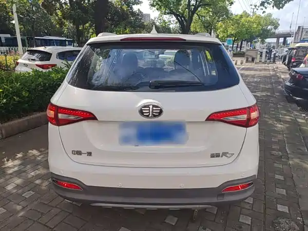 FAW Senya R7 2019