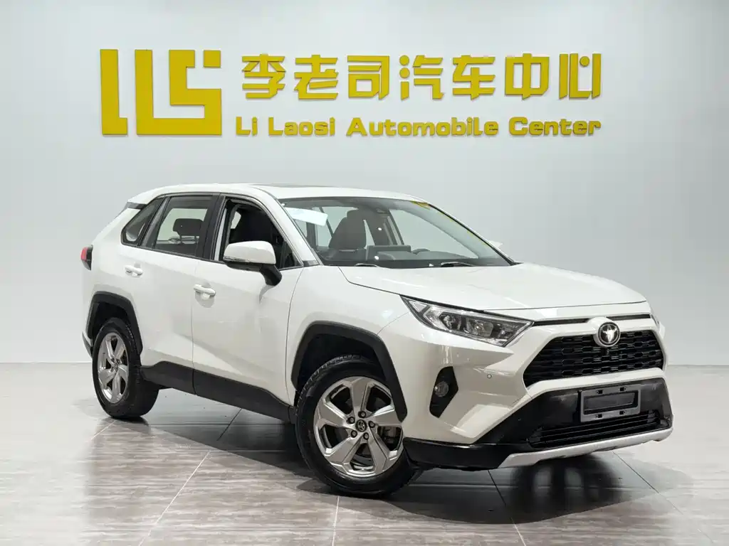 Toyota RAV4 2020 — фото 2
