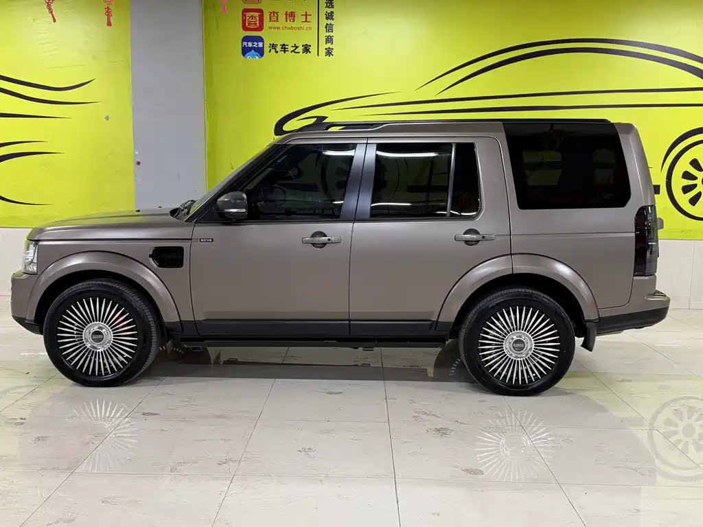Land Rover Discovery 2015 — фото 6