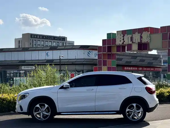 Mercedes-Benz GLA 2019
