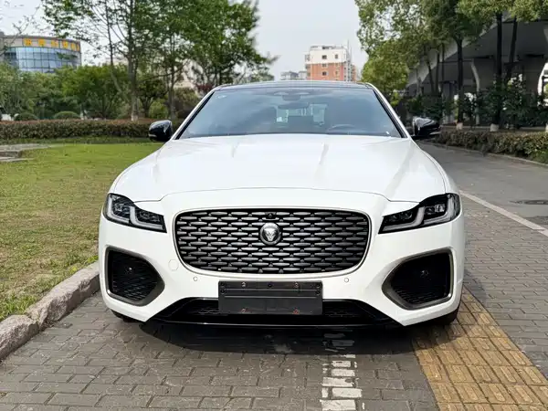 Jaguar XFL 2024