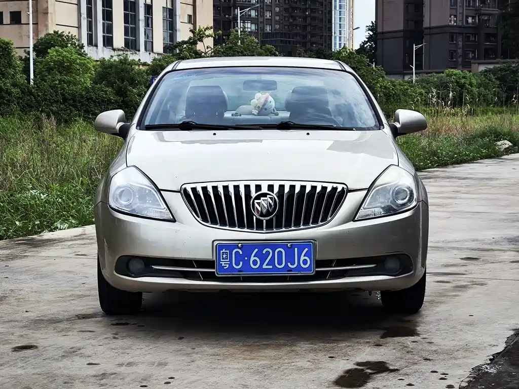 Buick Excelle 2013