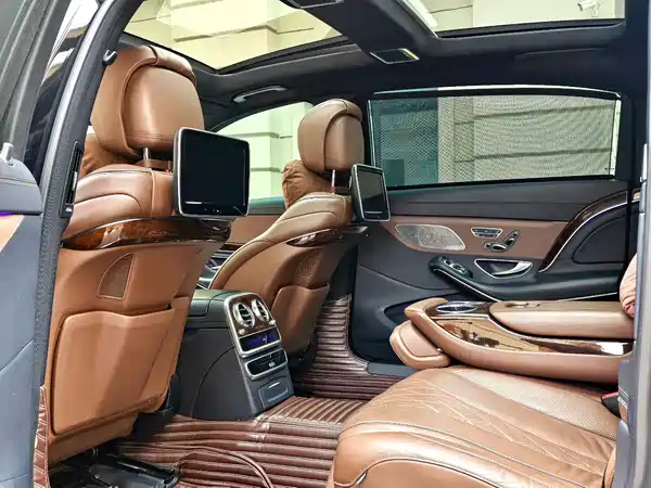 Mercedes-Benz Maybach S-Class 2016